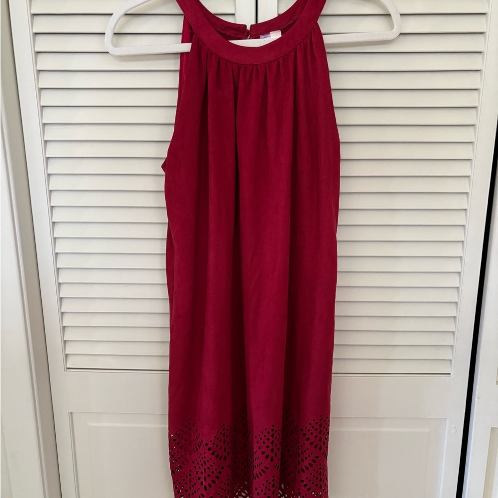 • francesca’s wine-red halter dress with laser-cut hem | m •